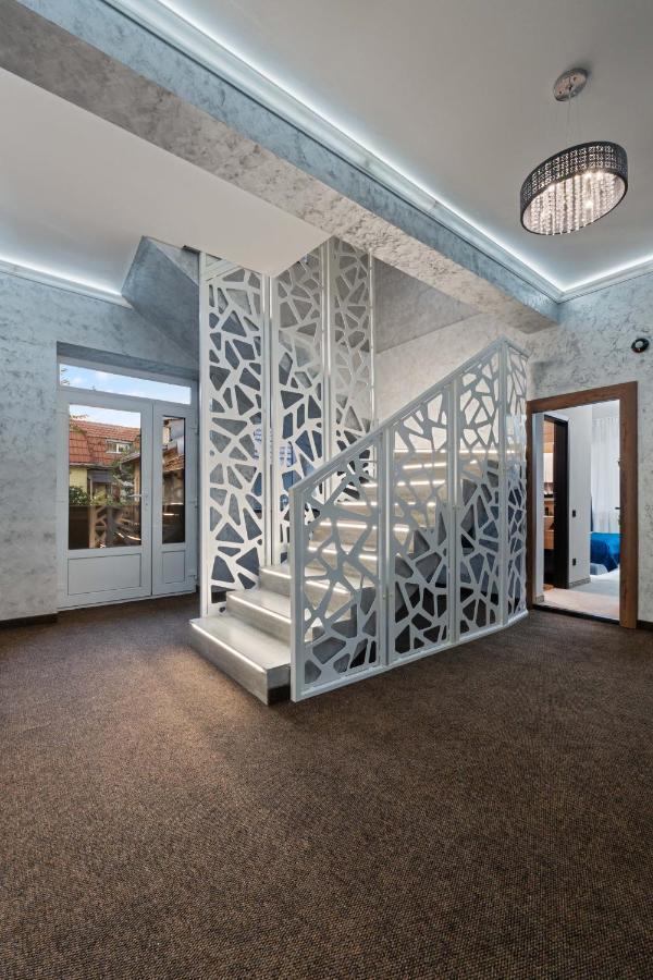 Fit Residence คลูจ-นาโปกา ภายนอก รูปภาพ